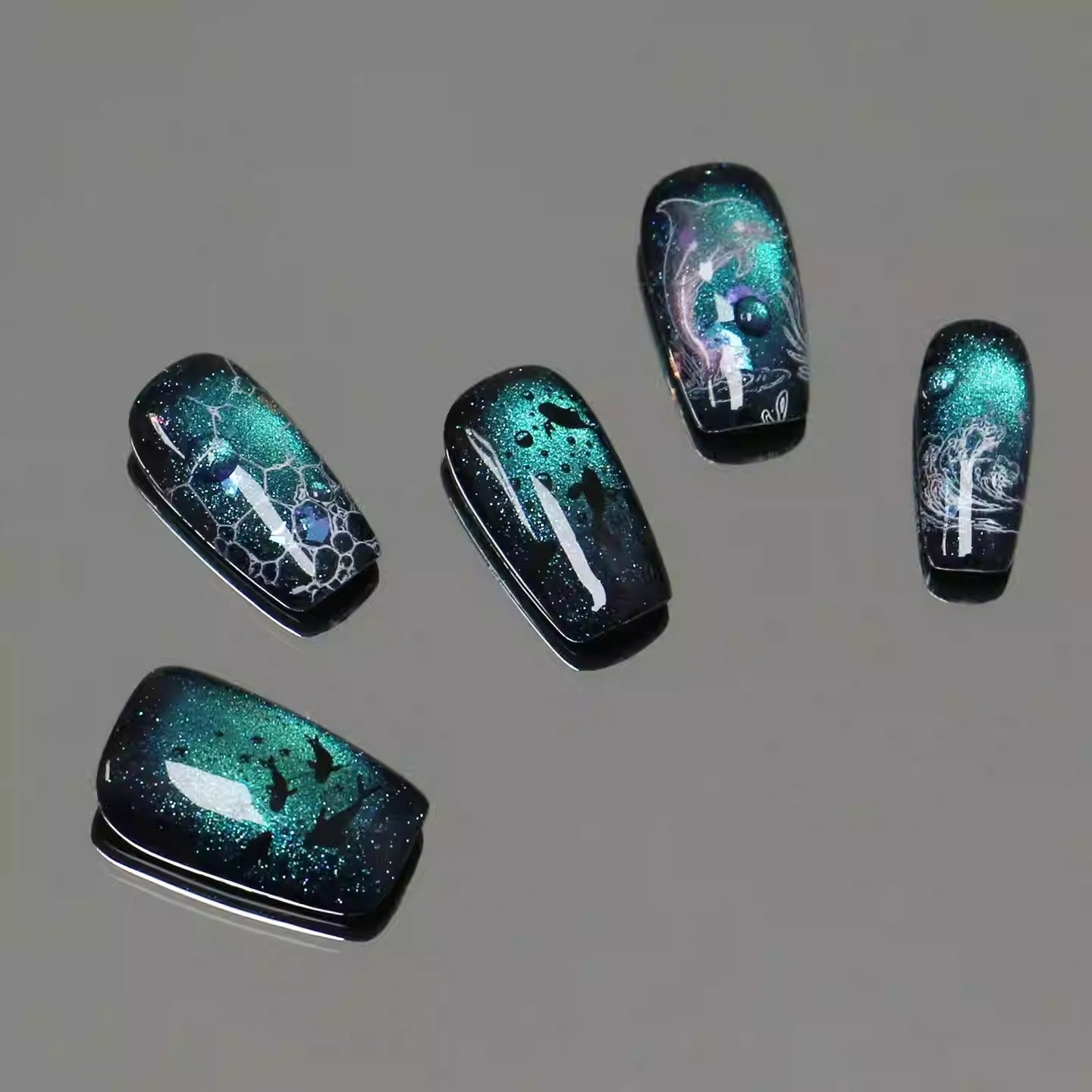 Ocean Fantasy Press-On Nails - Momenails