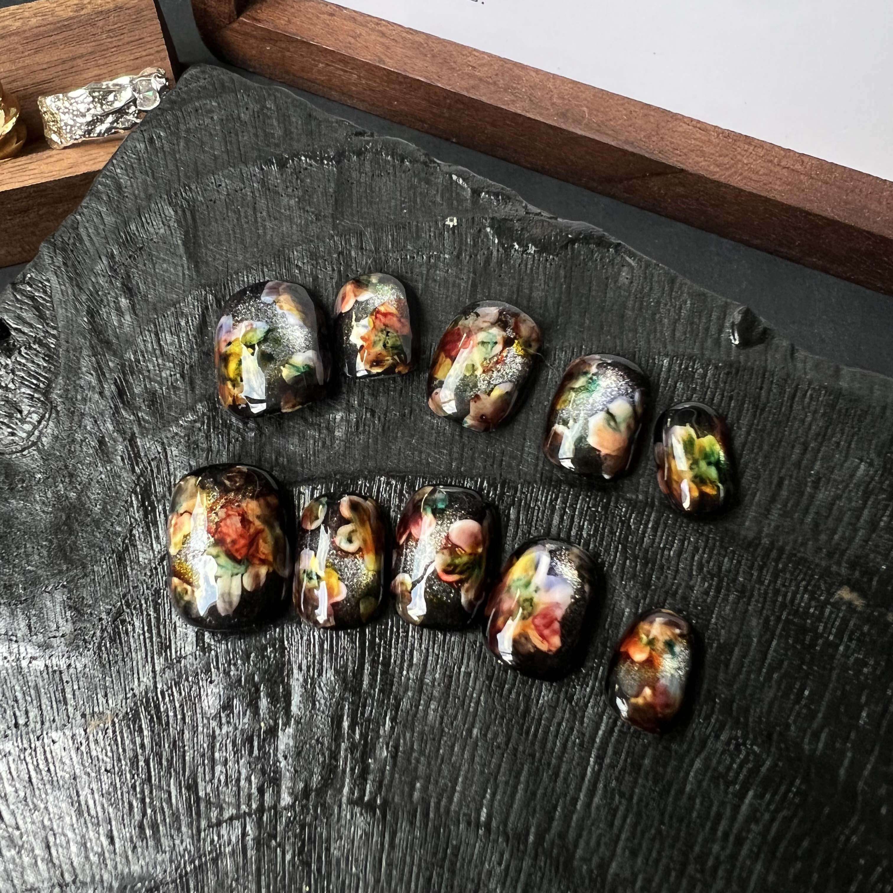 Gothic Bloom Artisan Press-On Nails - My Store