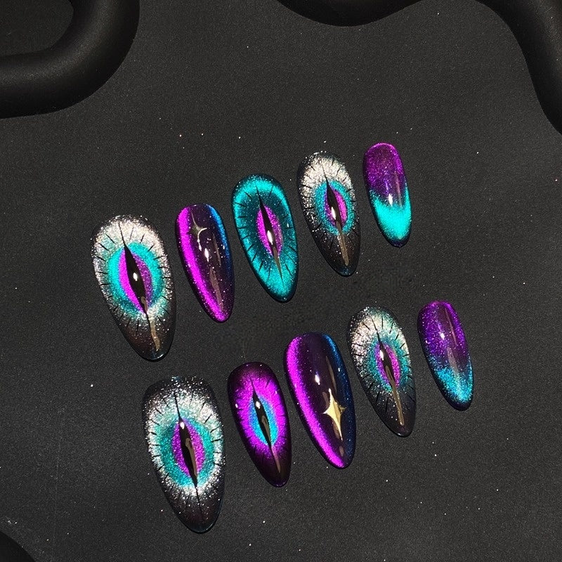 Galaxy Cat Eye Press On Nails - Momenails