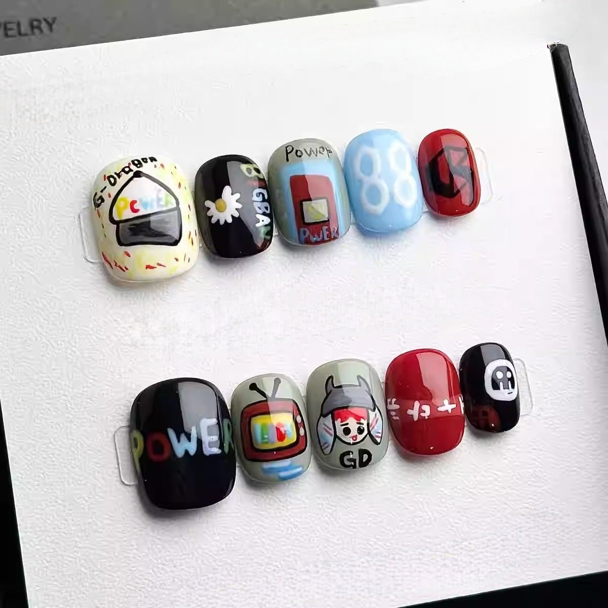 Graffiti Pop Art Press On Nails - Momenails