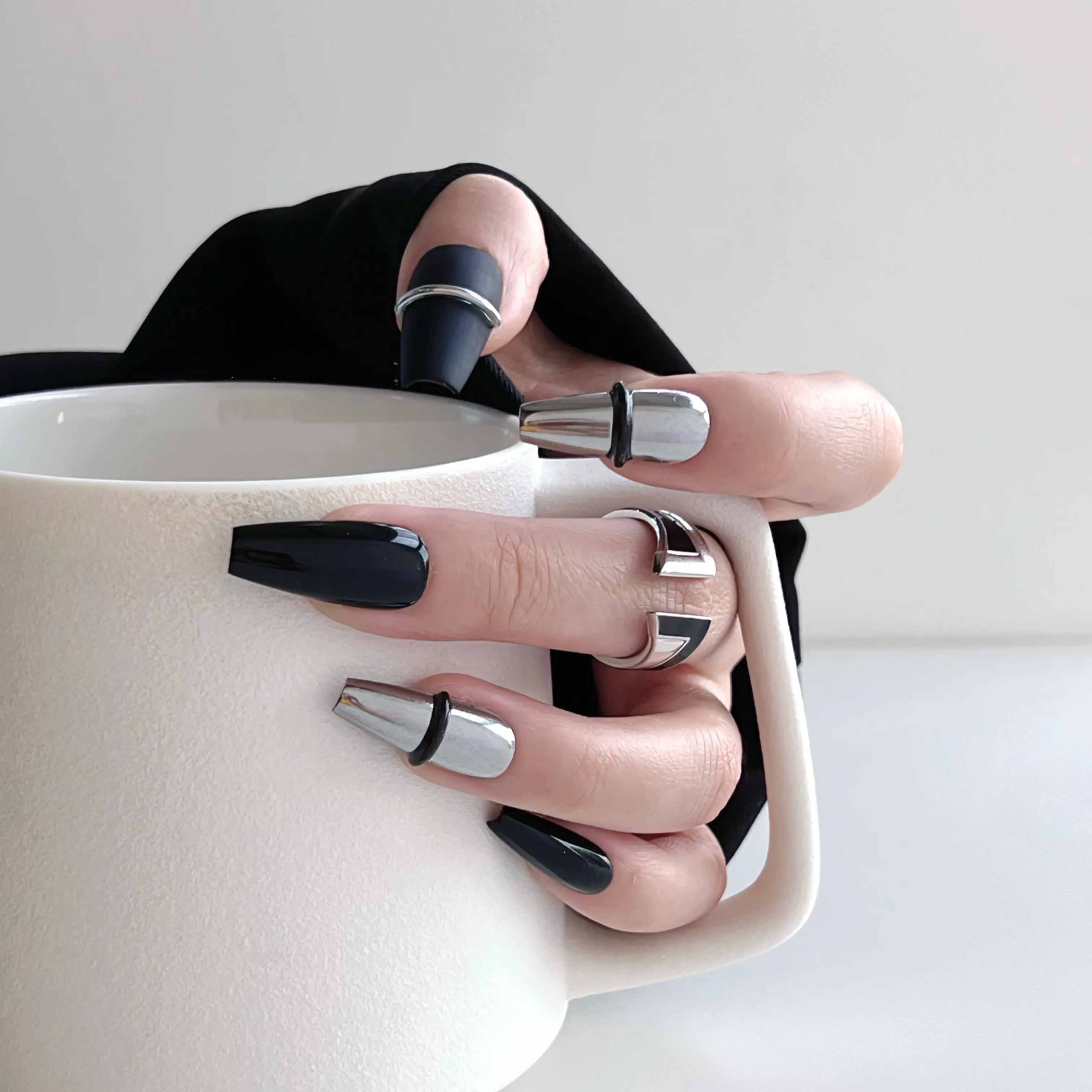 Matte Black & Chrome Press On Nails - Momenails