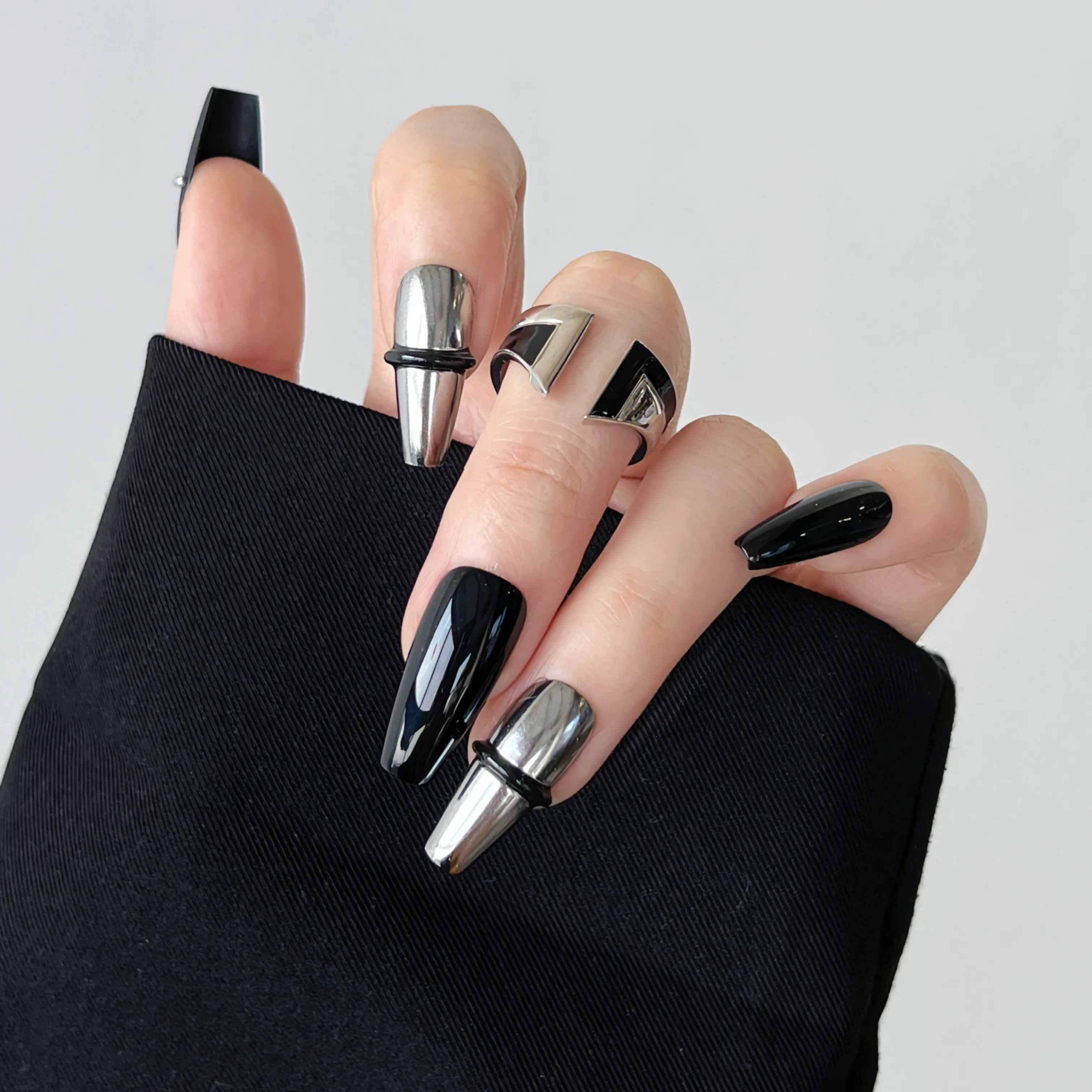 Matte Black & Chrome Press On Nails - Momenails