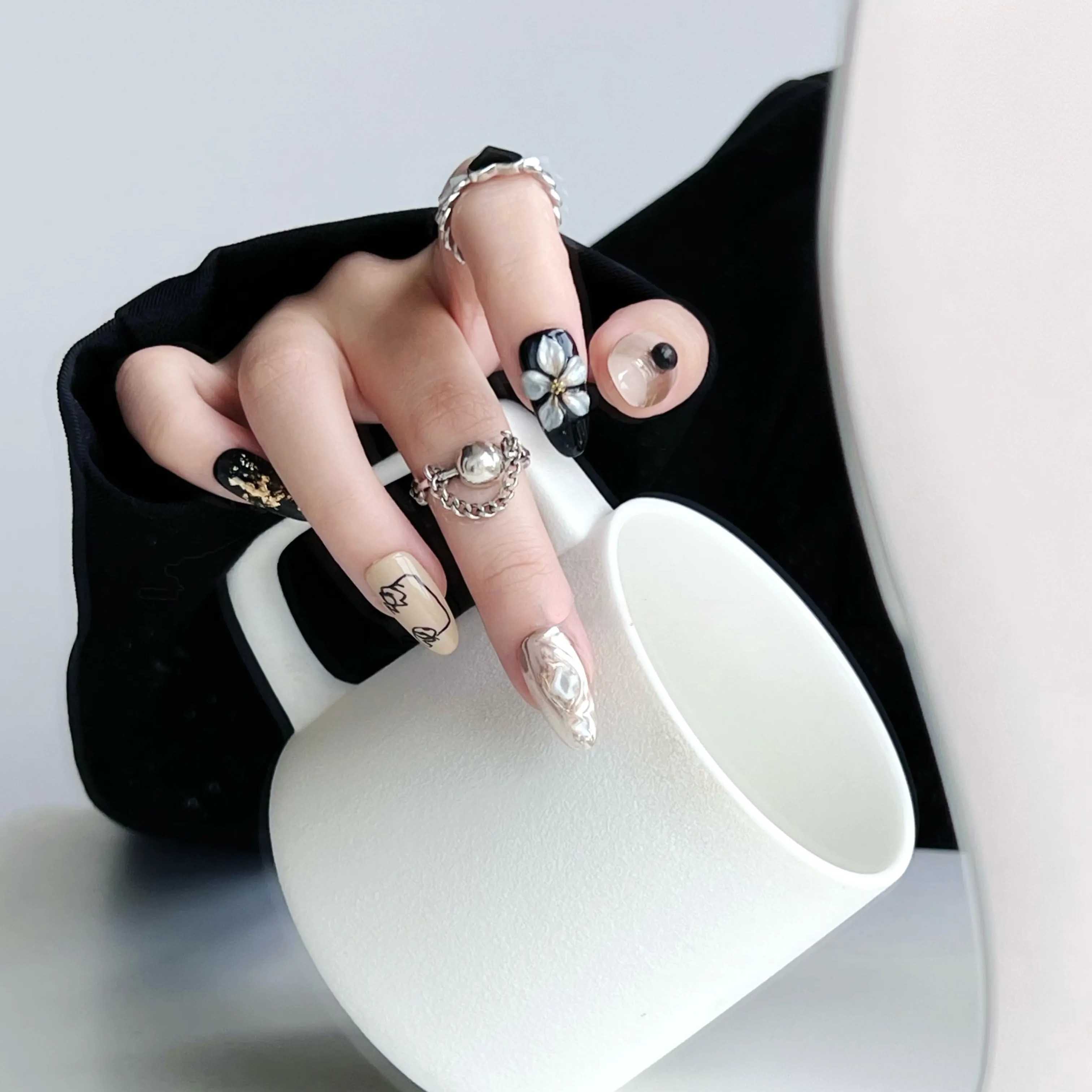 Black Gold Luxe 3D Press On Nails - Momenails