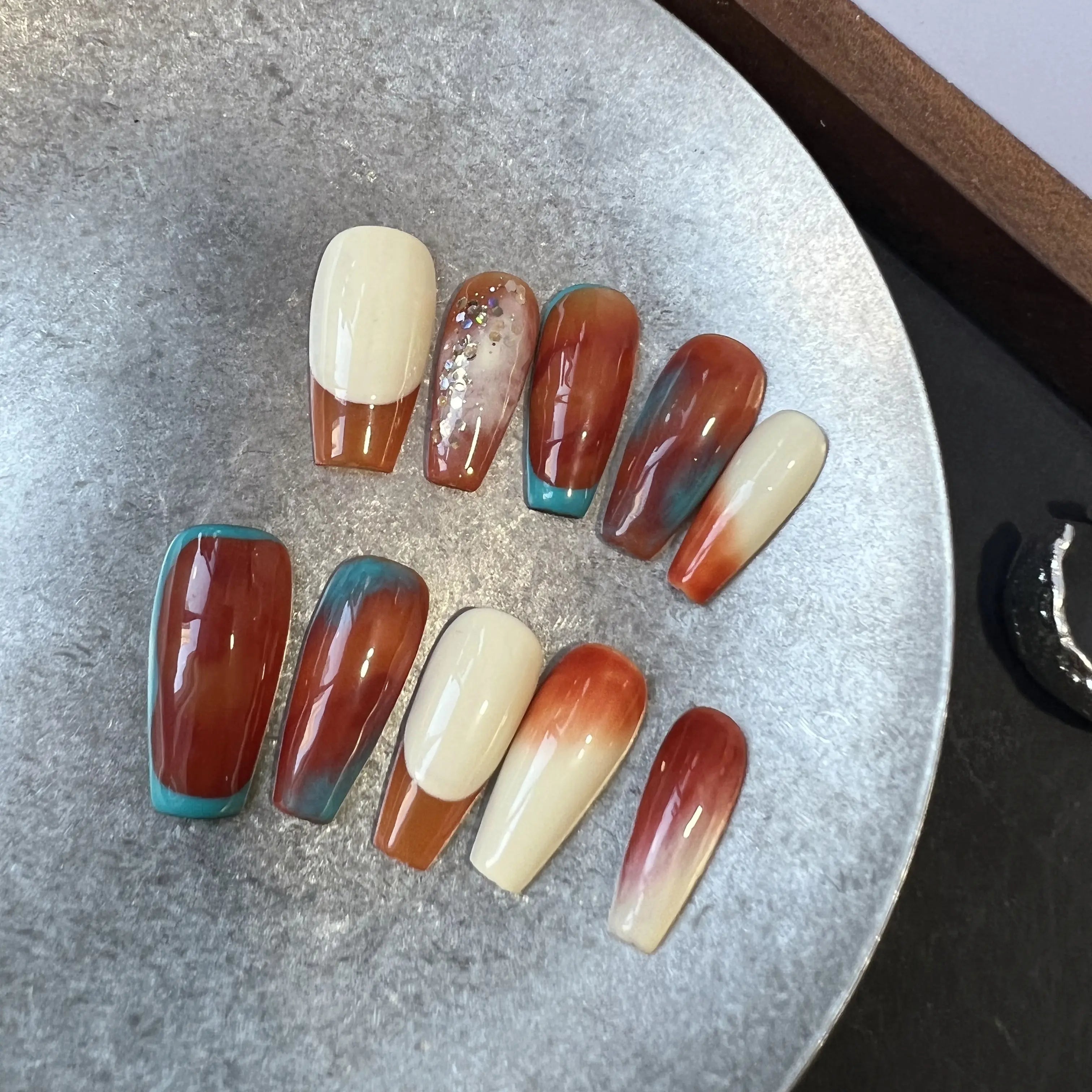 Retro Earthy Artistic Press On Nails - My Store